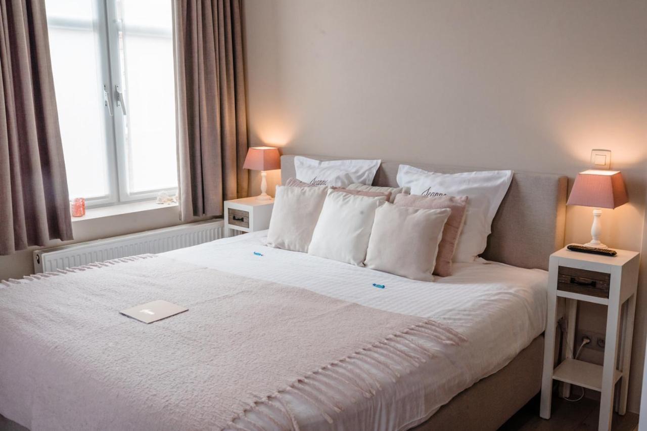 Jeanne Bed & Breakfast นิวว์ปอร์ท ภายนอก รูปภาพ