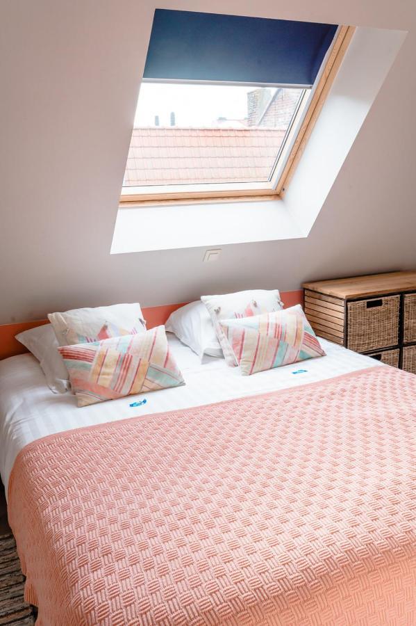 Jeanne Bed & Breakfast นิวว์ปอร์ท ภายนอก รูปภาพ