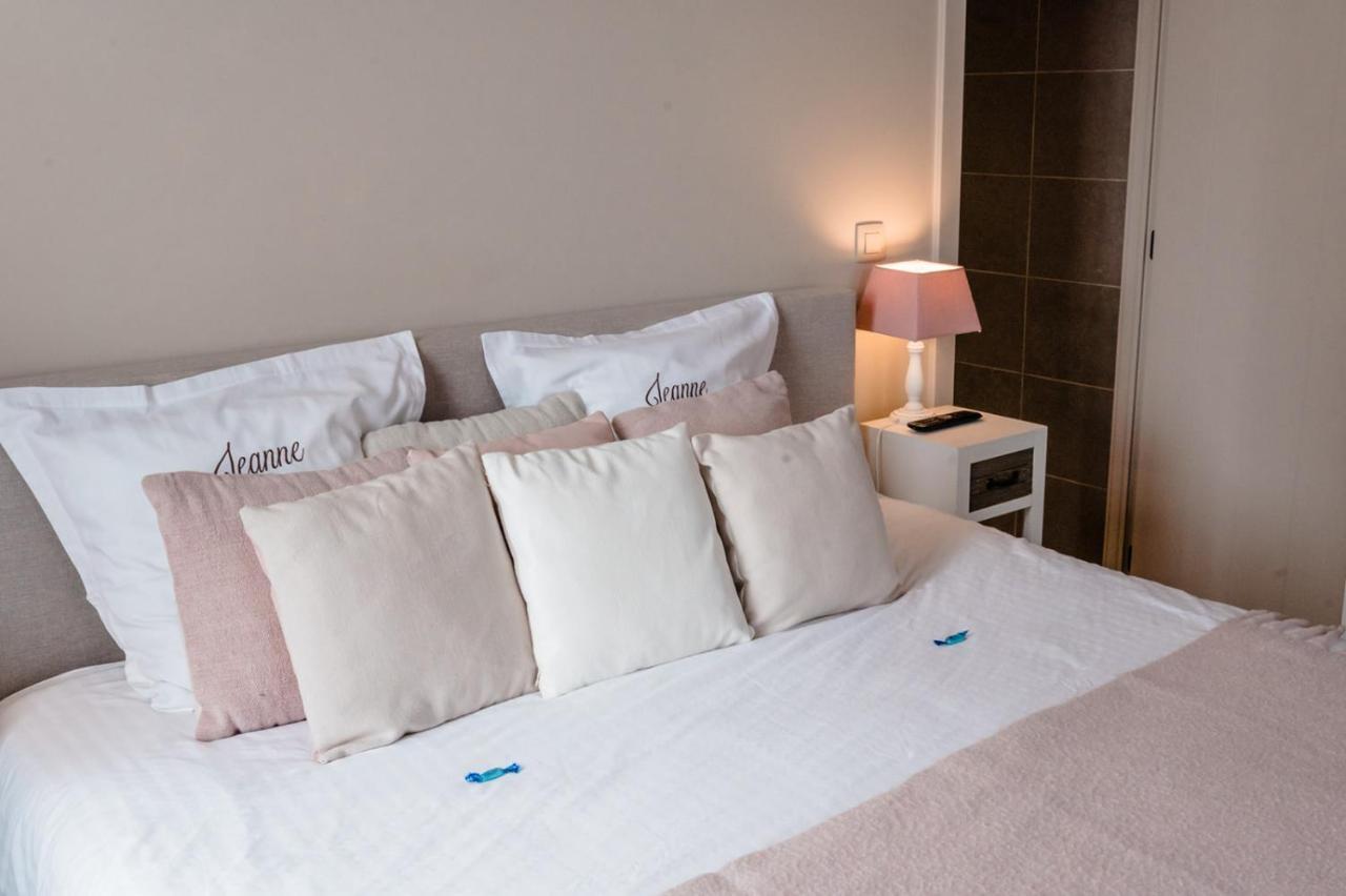 Jeanne Bed & Breakfast นิวว์ปอร์ท ภายนอก รูปภาพ